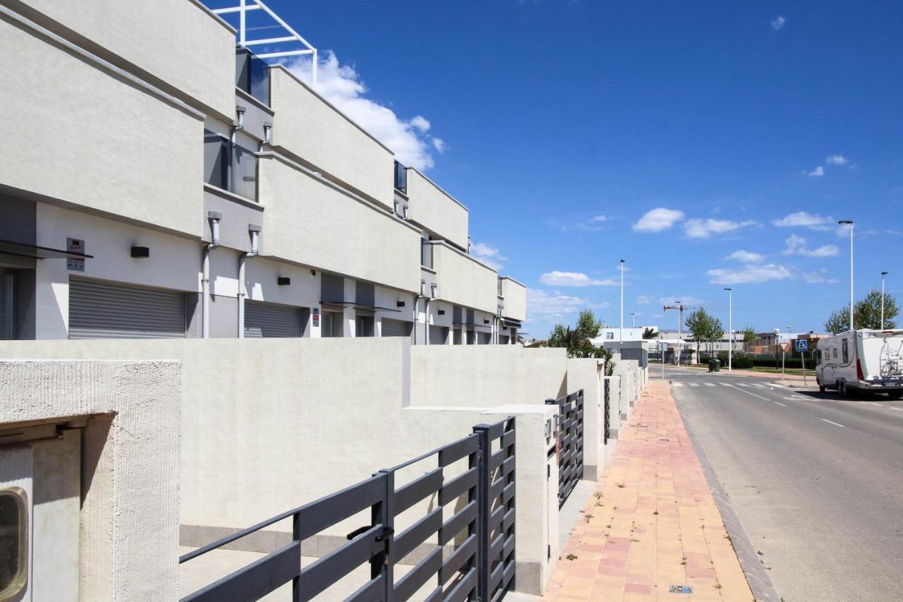 فيلا Townhouse Casa Champis سان بيذرو ذيل بيناتا المظهر الخارجي الصورة